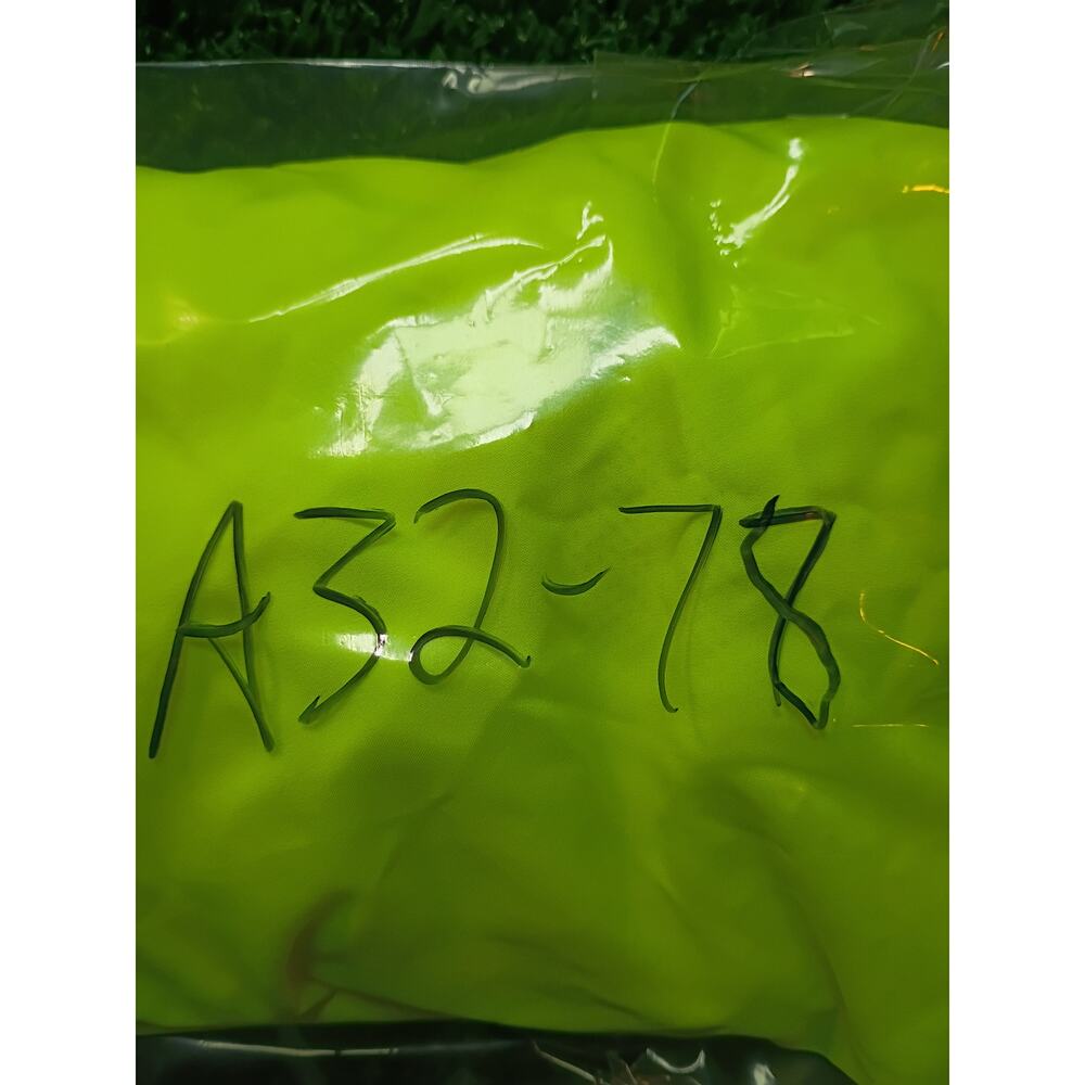 Vibrant Under Armour Neon Green Running Shorts - Size S - Picture 7 of 7